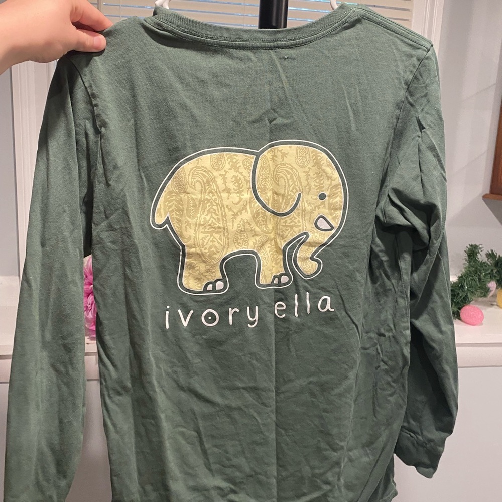 Ivory Ella long sleeved tee size small